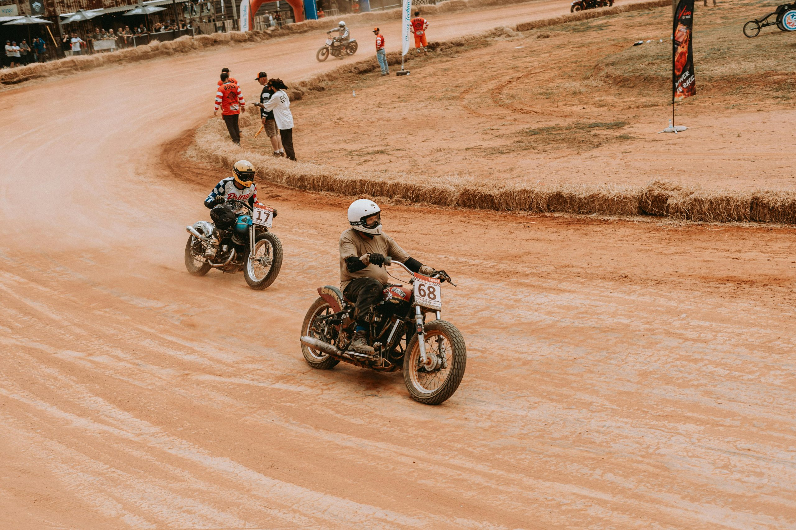 Exploring the World of Vintage Motorcycle Racing and Its Legends