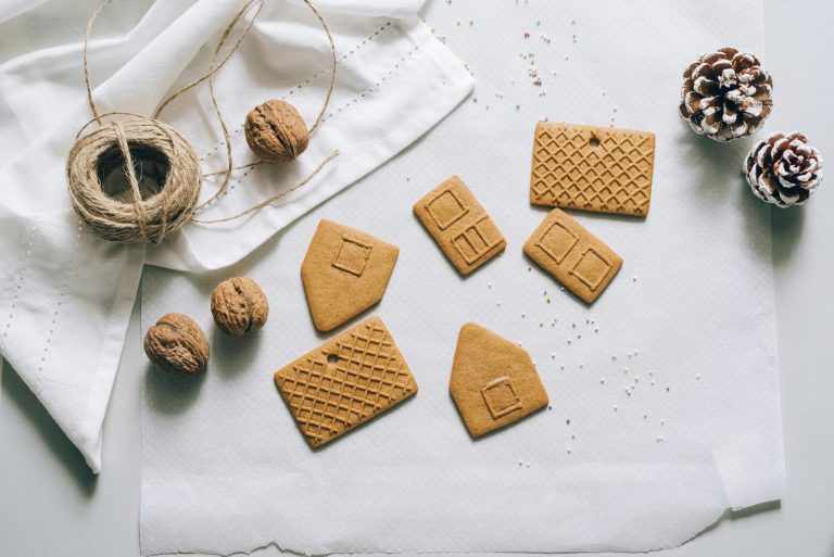 Creative Desserts That Showcase Seasonal Fruits Perfectly