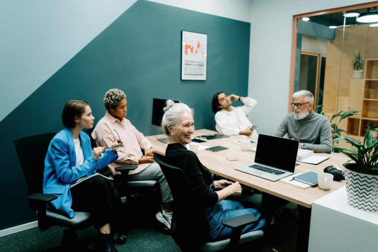 How to navigate a career path from junior to senior developer